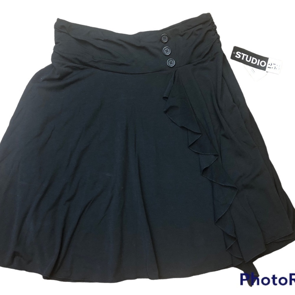 Basic Black Skirt by Studio 253 NWT